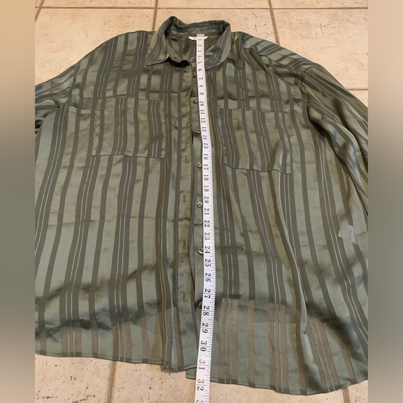 Reitmans Green Striped Silky Blouse - Size 2X - Picture 9 of 9